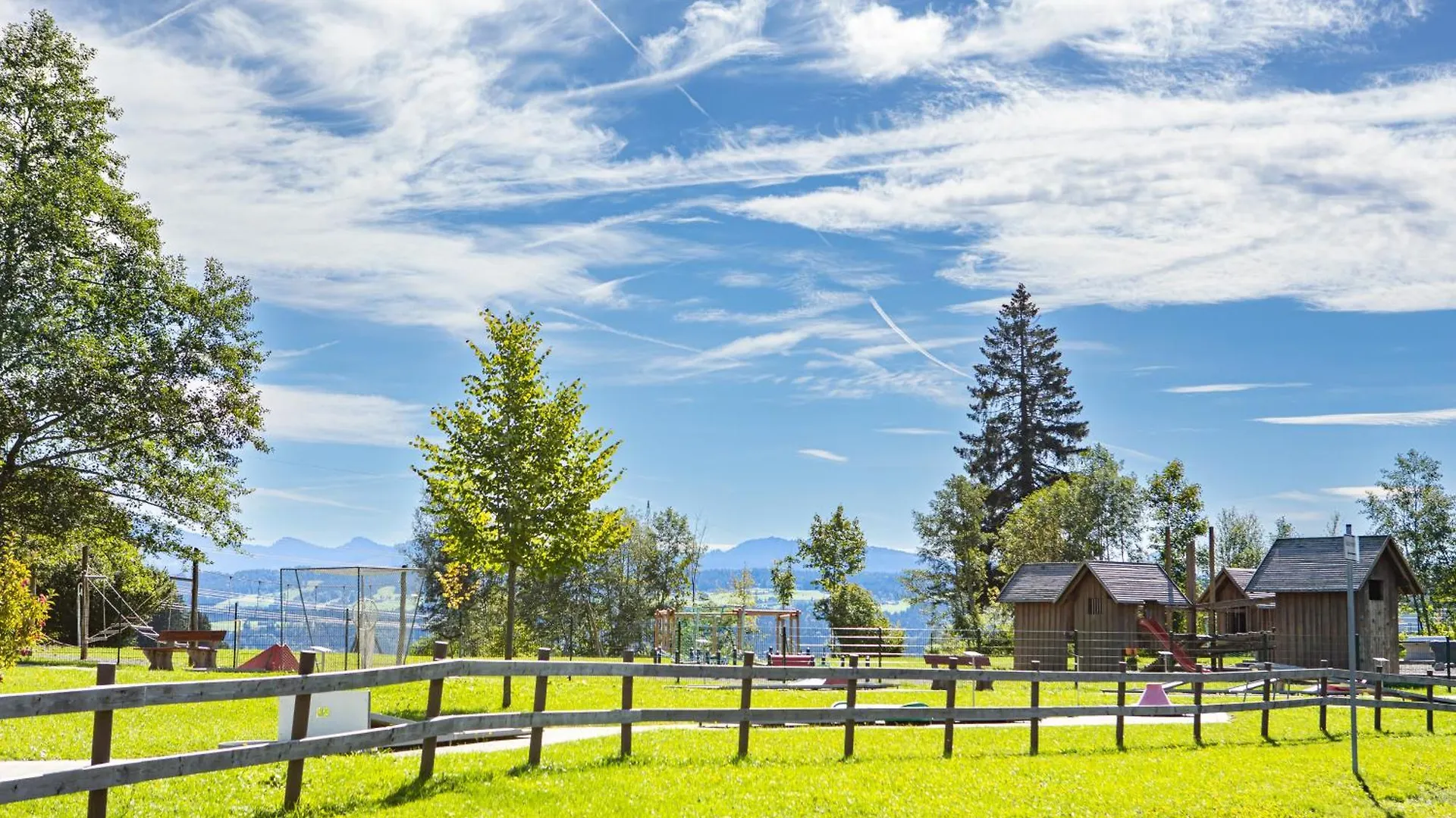 RELAX - GREEN mit Pool und Sauna Scheidegg